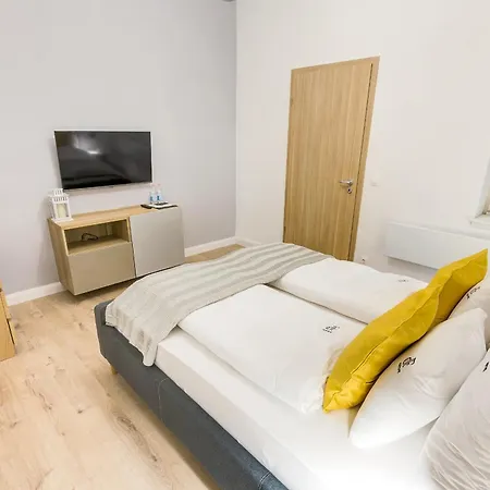 Rozsa - Ohad Apartament *
